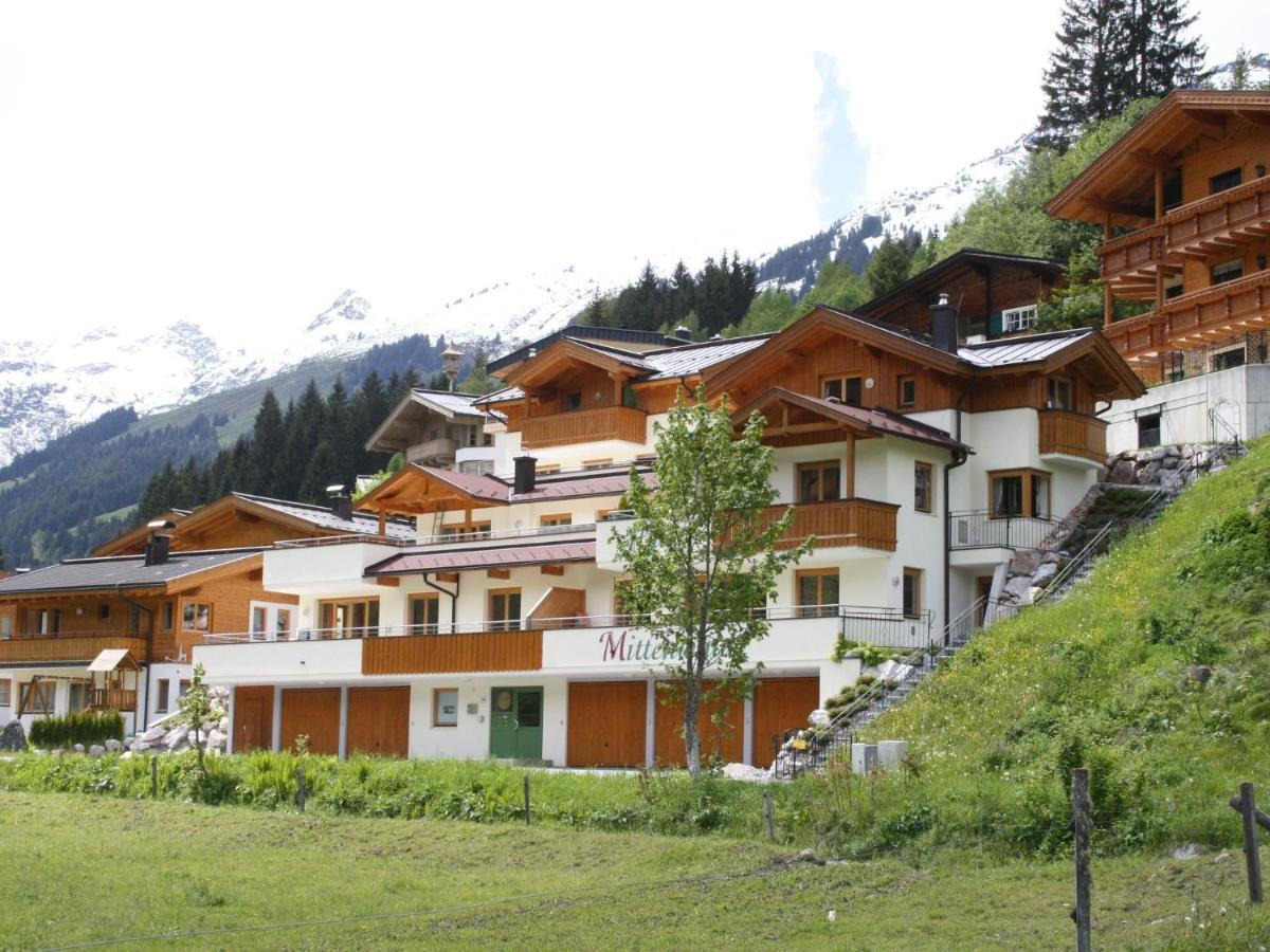 Large Chalet Apartment In Saalbach Hinterglemm エクステリア 写真