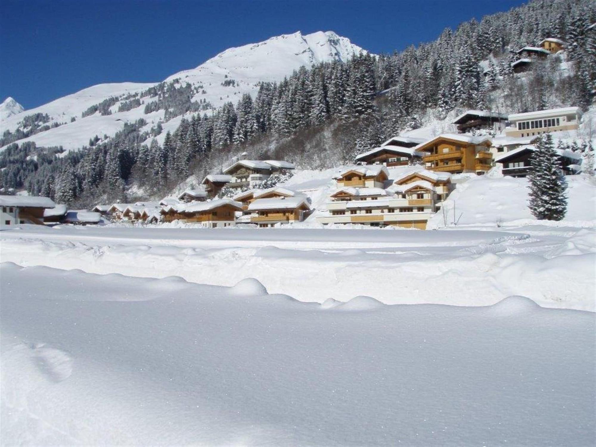 Large Chalet Apartment In Saalbach Hinterglemm エクステリア 写真